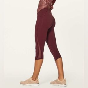 Lululemon Train Times Crop (17") - Size 6 Deep Rouge